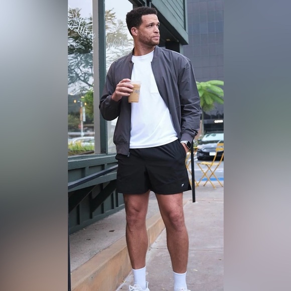 Fabletics Black The Fundamental Short II 7 Inch Inseam Athletic Gym 4X - Picture 4 of 15